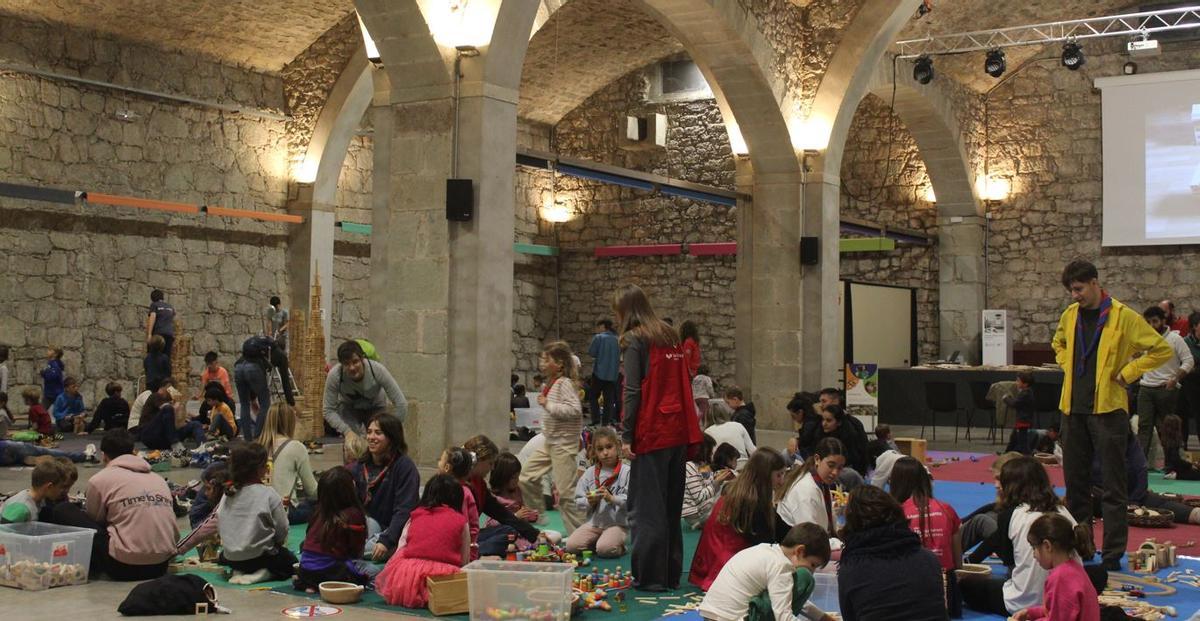 Els jocs de fusta del Kapla va atraure desenes de famílies