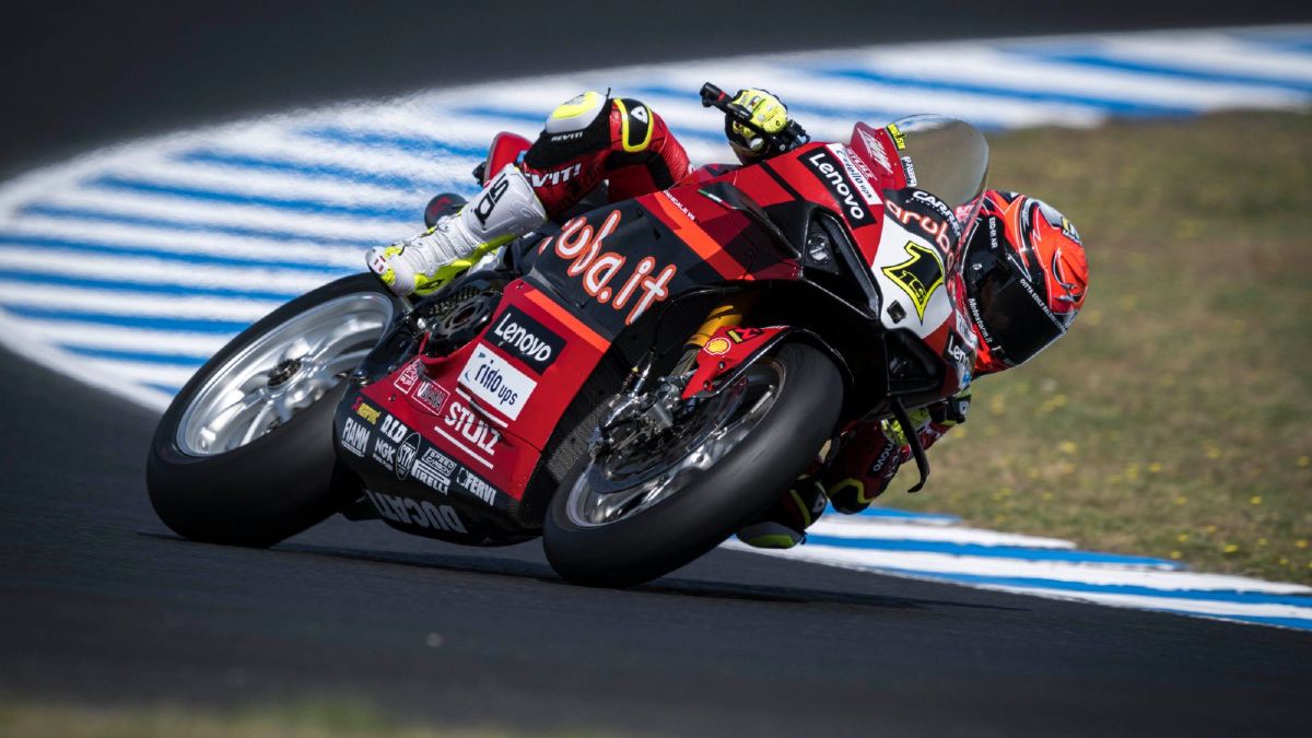 Superbikes: Álvaro Bautista, imparable en Australia: doblete y 'superpole