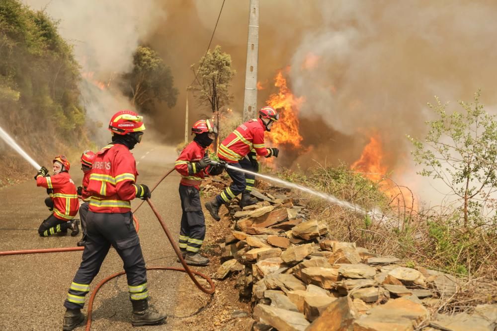 Incendio de grandes dimensiones en el centro de Portugal.