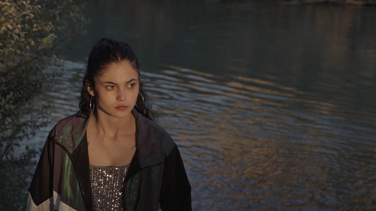 Luna Pamies en la película &quot;El agua&quot;, de la oriolana Elena López Riera, que se estrena este viernes