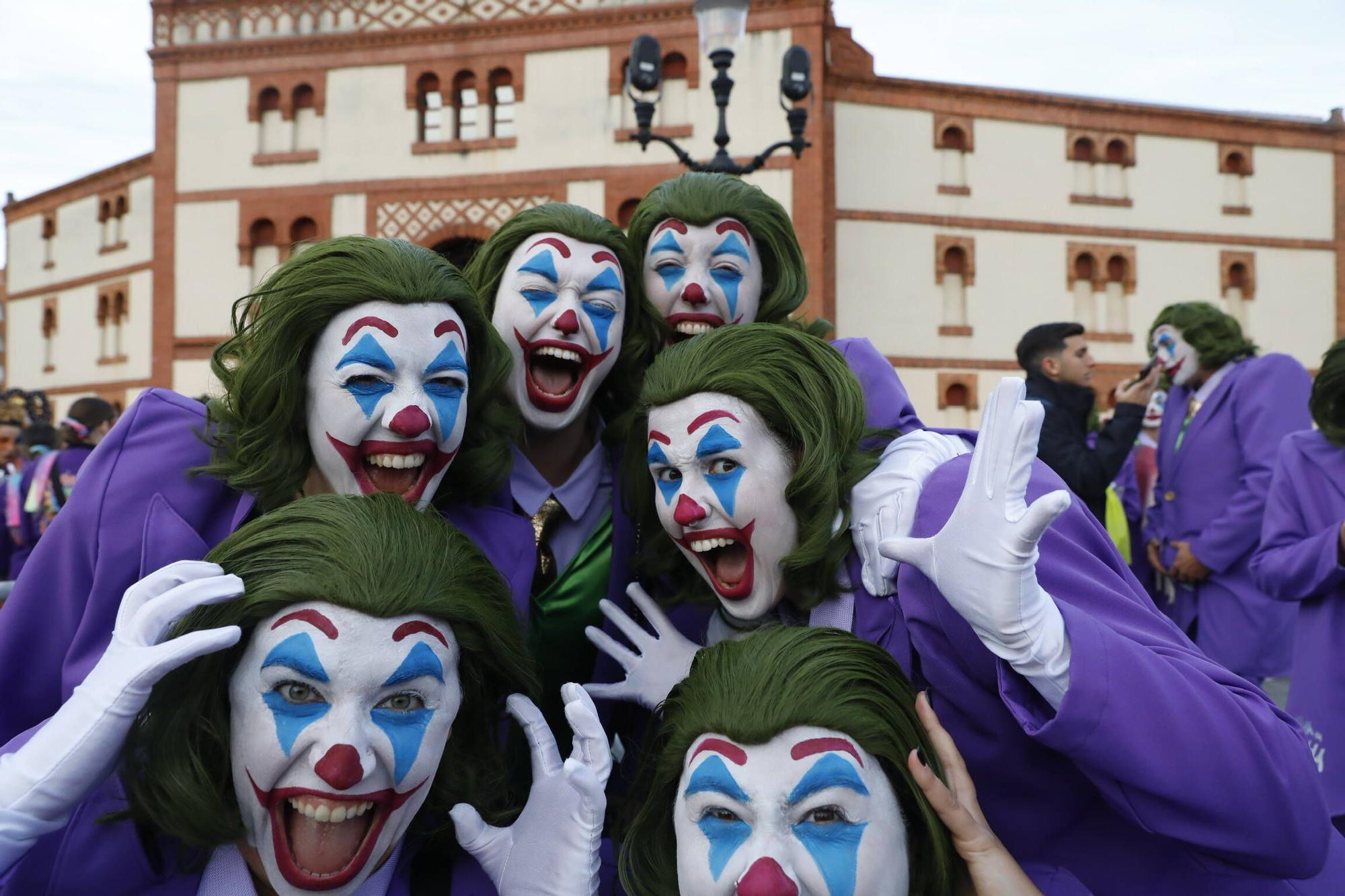 Así fue el multitudinario desfile del Antroxu de Gijón (en imágenes)