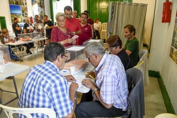 10-11-19 CANARIAS Y ECONOMIA. CIUDAD. LAS PALMAS DE GRAN CANARIA. Reportaje por colegios electorales de la ciudad. Recorrido por colegios electorales de la ciudad. Fotos: Juan Castro.  | 10/11/2019 | Fotógrafo: Juan Carlos Castro