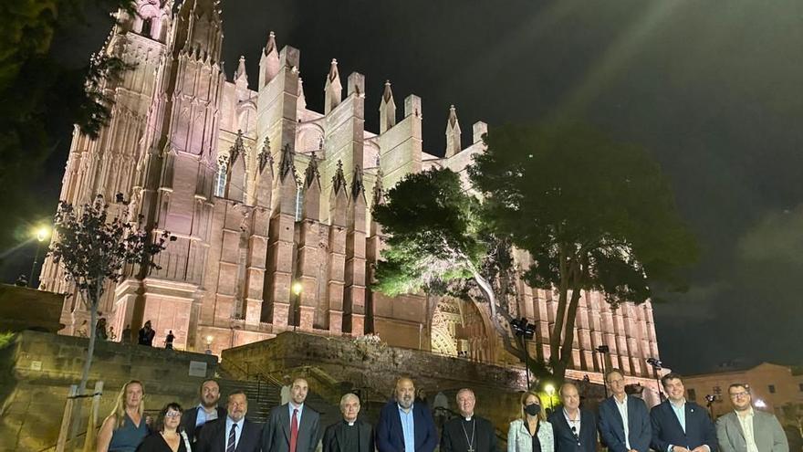 Neue Attraktion für Mallorca-Urlauber: Kathedrale von Palma wird jetzt mit 505 Scheinwerfern angestrahlt