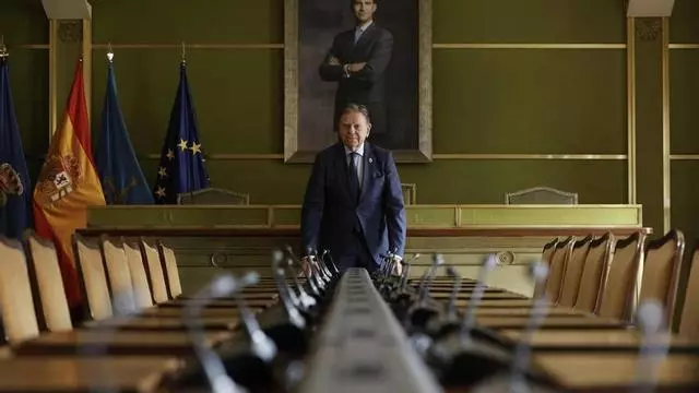 Alfredo Canteli, alcalde de Oviedo: "Aspiro a revalidar la mayoría absoluta y mantendré a los 14 concejales en la lista"
