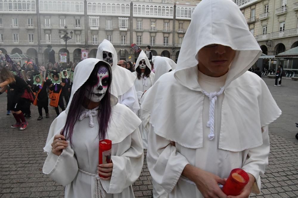 El desfile partió de la plaza de Lugo y finalizó en María Pita.