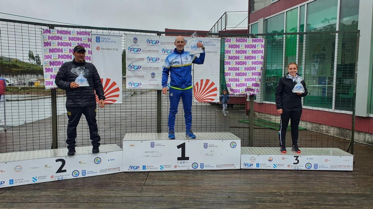Podio por equipos de la I Regata Provincial disputada en Verducido