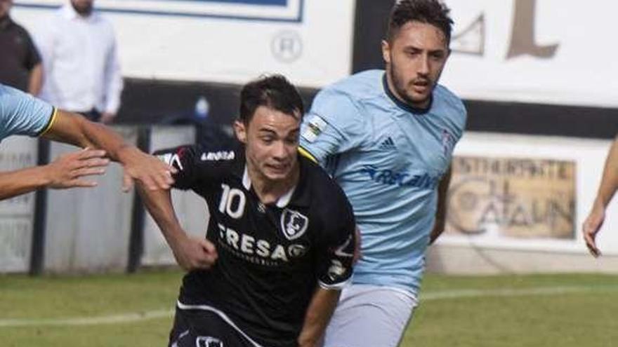 Pablo Gállego, en el choque ante el Celta B.