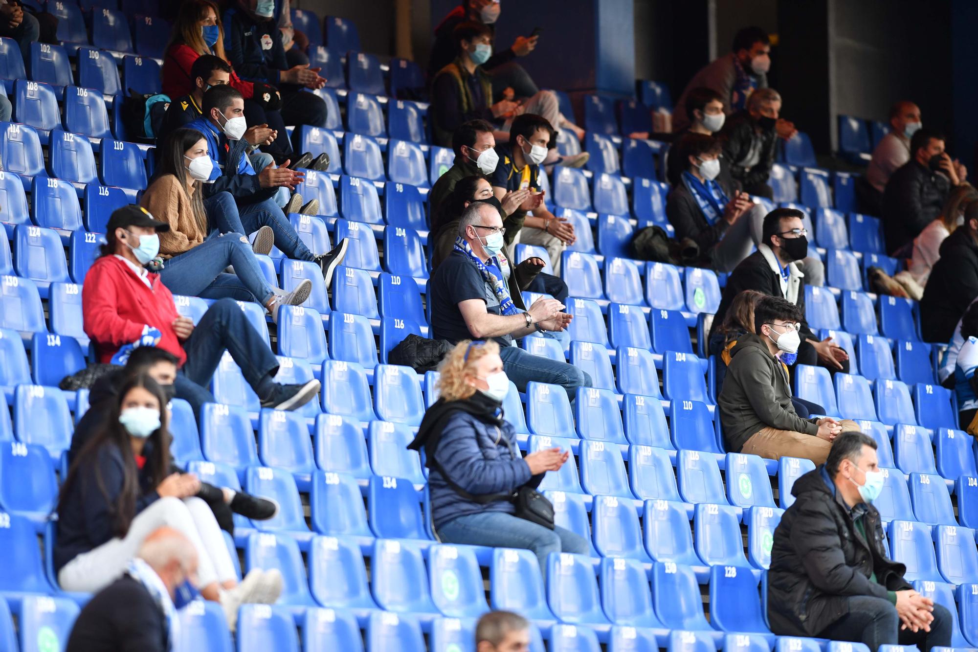 El Deportivo, de nuevo acompañado por el público en Riazor