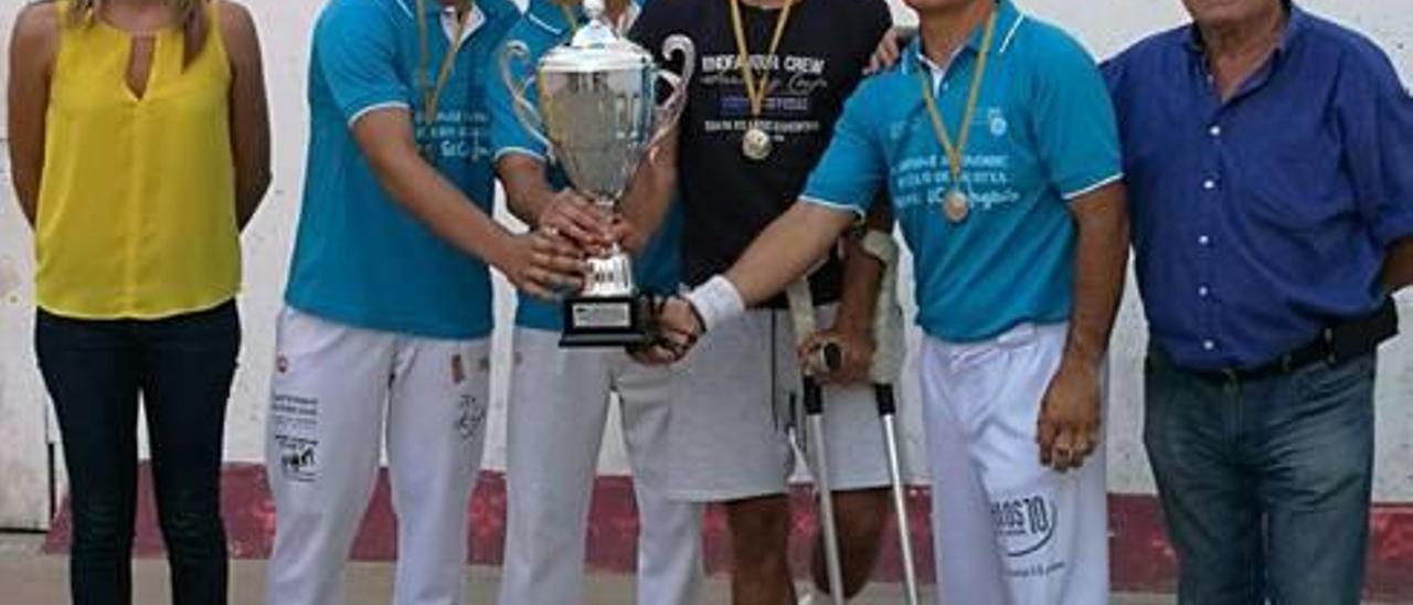 El equipo campeón de trinquet.