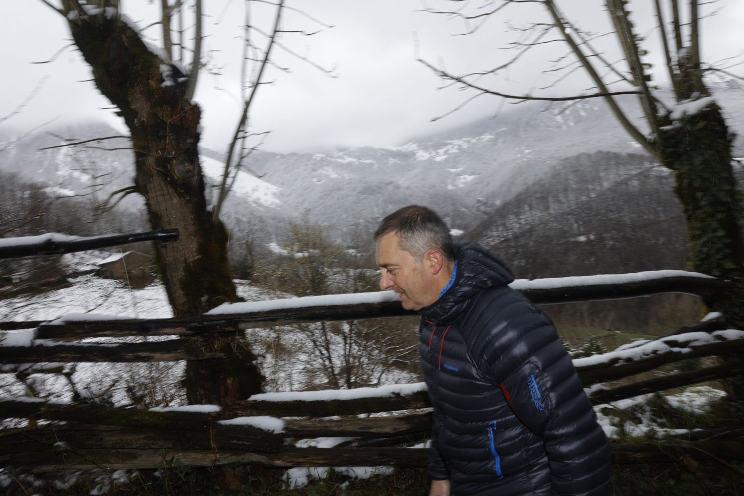 EN IMÁGENES: Asturias se enfrenta a un temporal de frío y nieve en abril