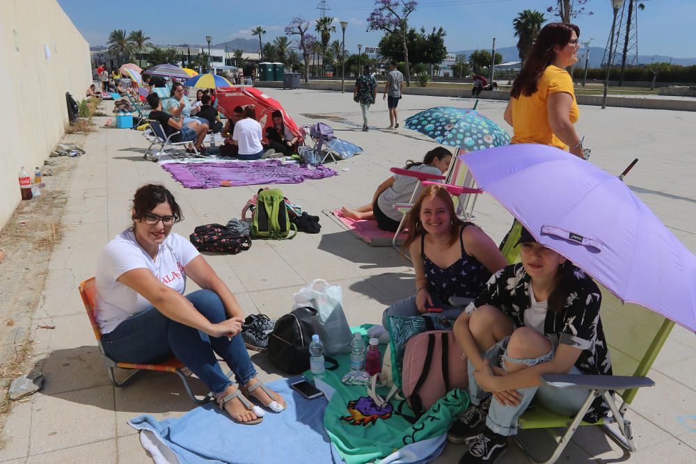 Colas para el concierto de OT en Málaga.