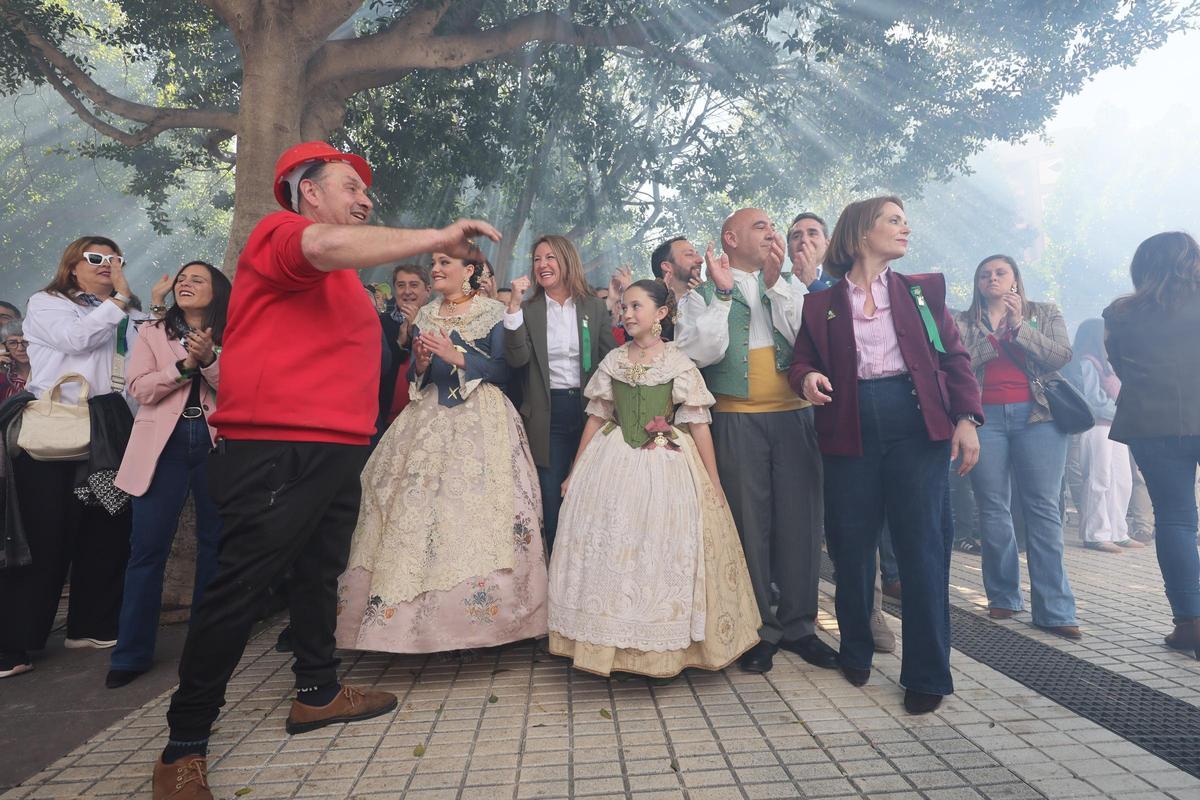 Galería de imágenes: Mascletà del jueves 12 de marzo en la Magdalena