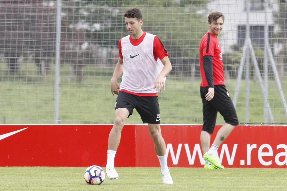 Entrenamiento del Sporting esta mañana en Mareo