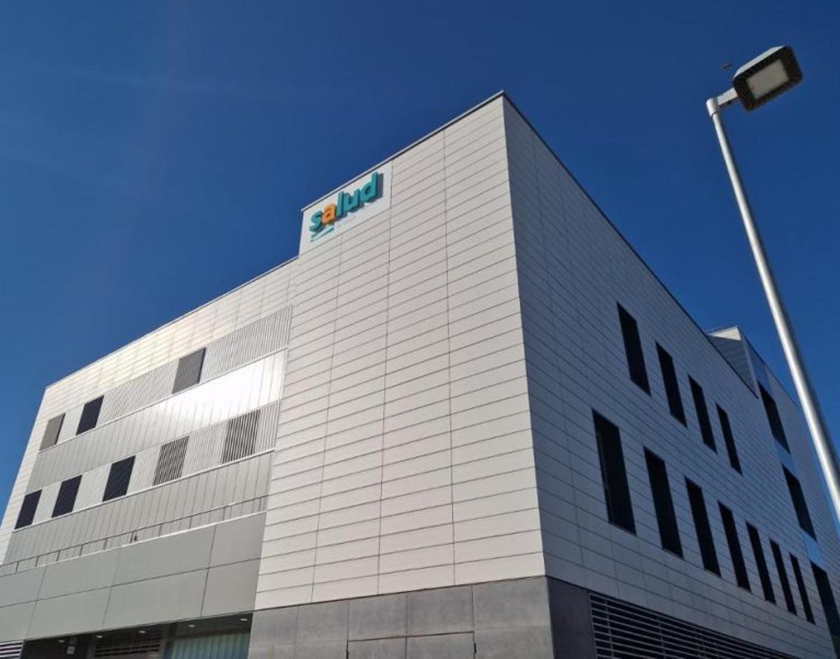 Exterior del nuevo centro de salud Ramón y Cajal.