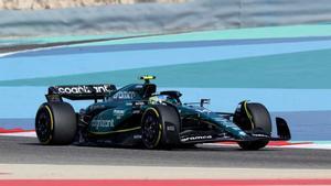 Alonso, durante los ensayos libres en Bahrein