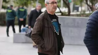 La Audiencia absuelve a un agitador radiofónico de incitar a las agresiones del 9 d'Octubre y condena al acusado que no se conformó