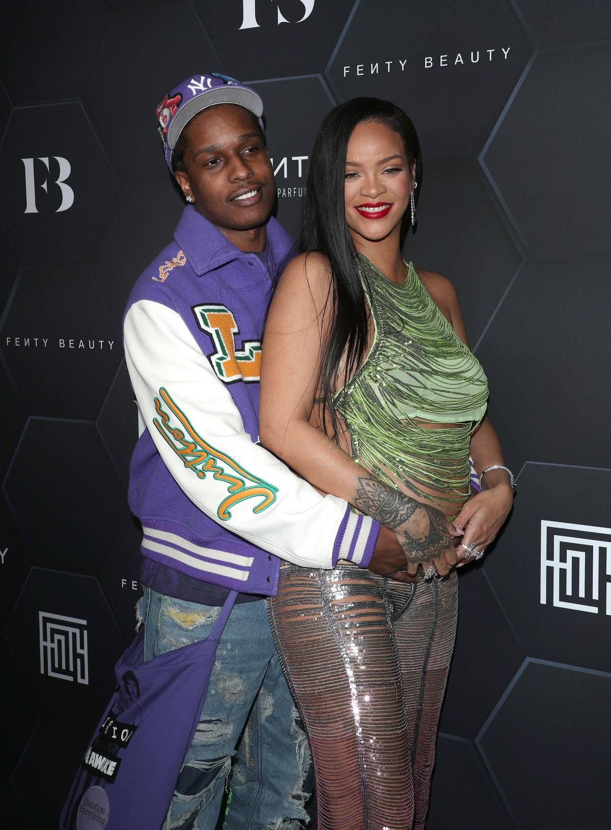 Rihanna y Asap Rocky, el posado de los futuros papás