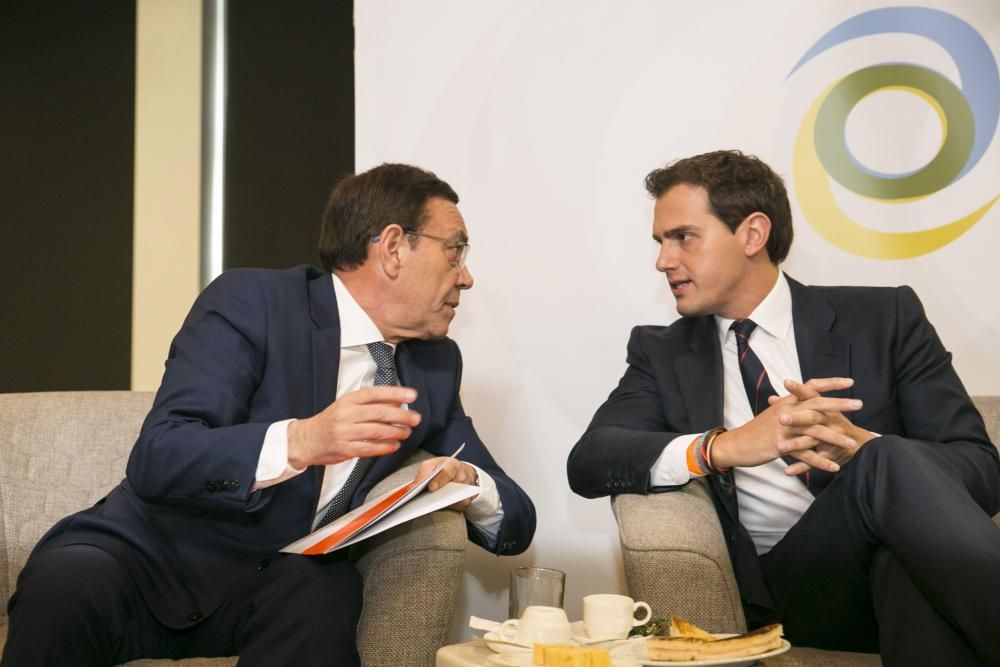 Albert Rivera participa en un desayuno informativo en Asturias