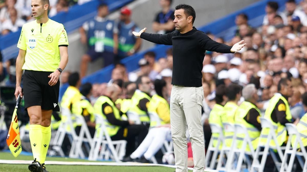 Xavi, durante el clásico del Bernabéu ante el Madrid.