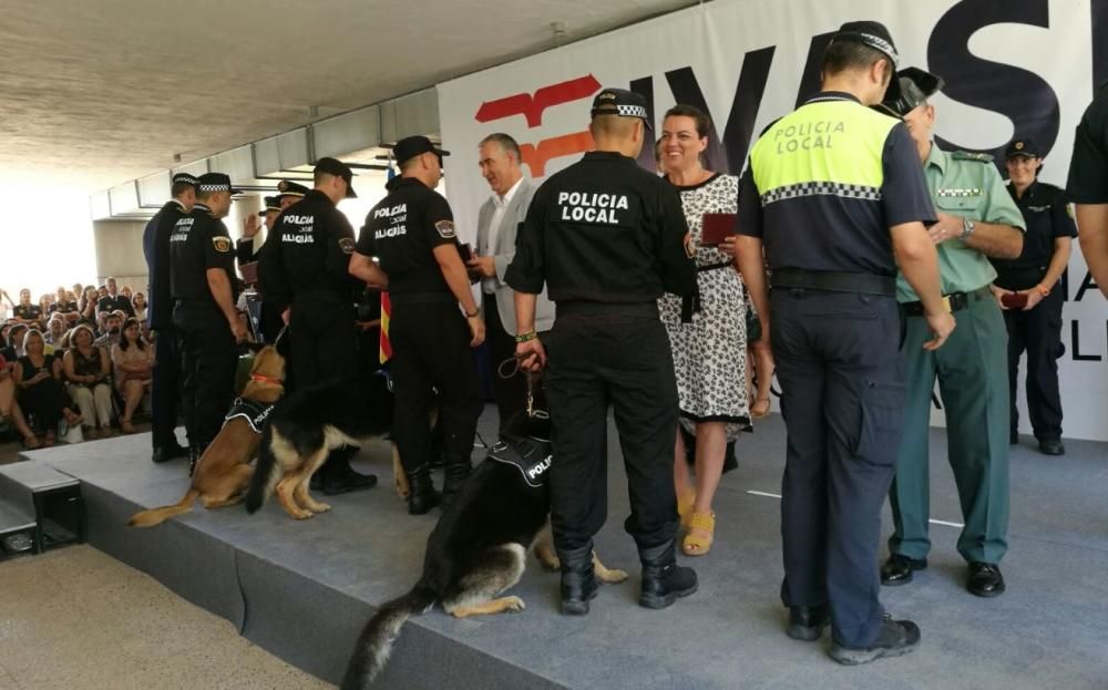 La Generalitat concede 562 distinciones a agentes de la Policía Local de la C.Valenciana