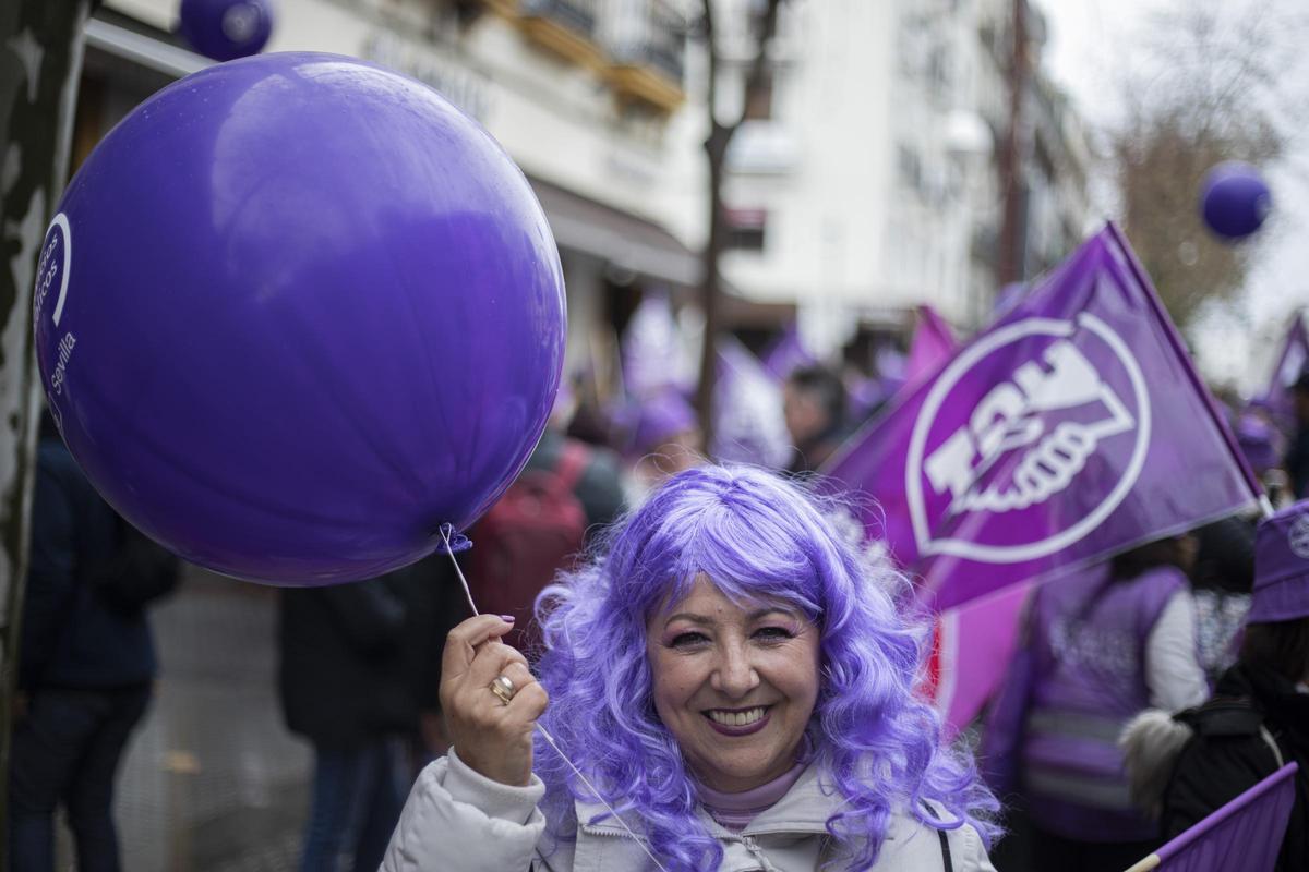 Sevilla y Málaga se manifiestan en el 8-M