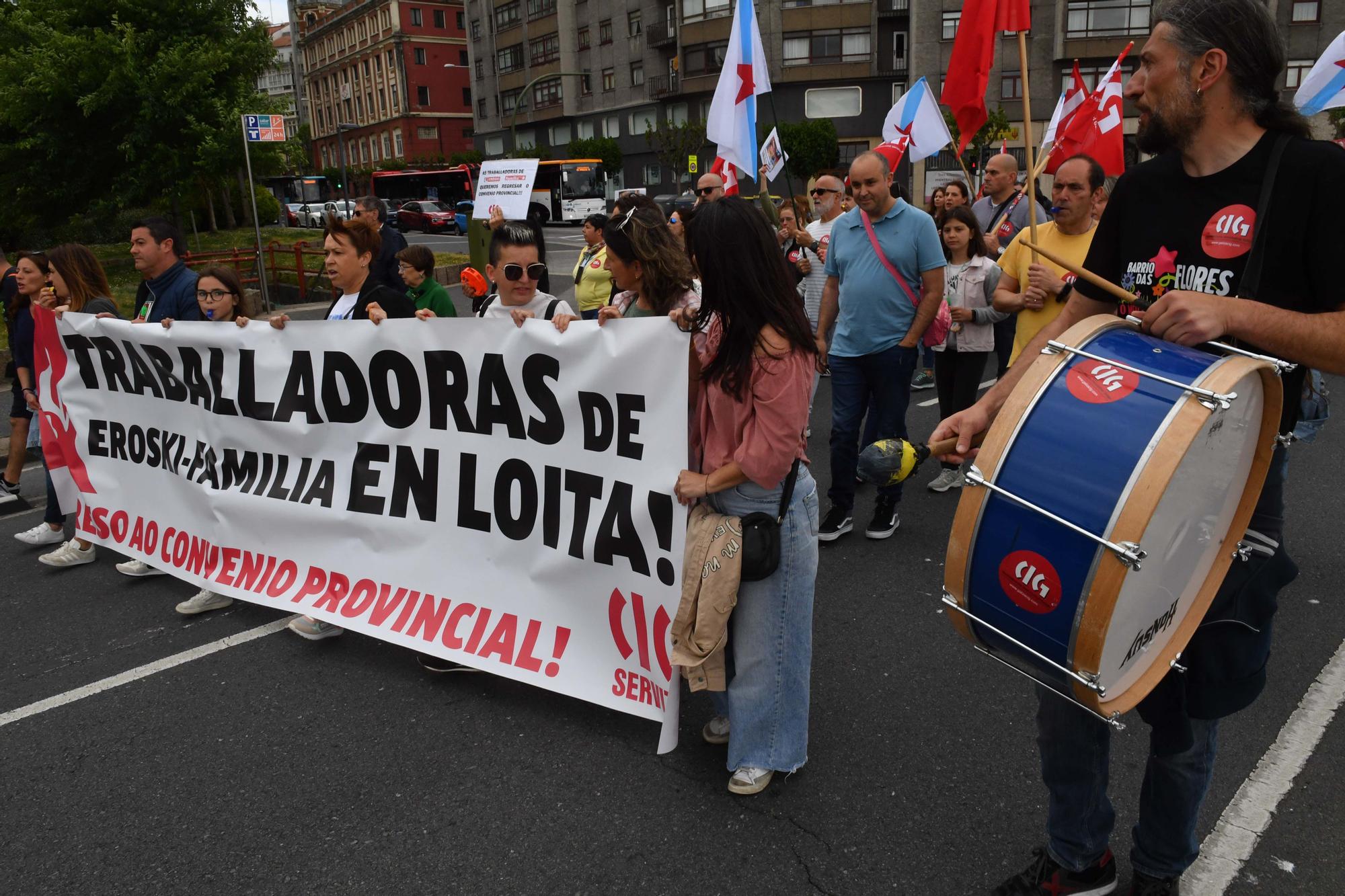 Manifestación de trabajadores de Eroski - Familia en el Obelisco