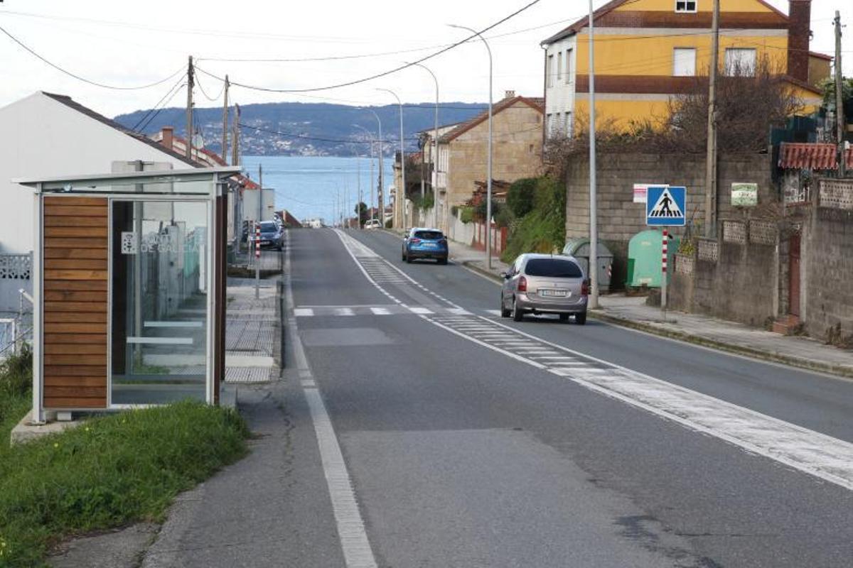 Zona de la PO-551 a su paso por Trasouto en donde está prevista la instalación de semáforos. | // SANTOS ÁLVAREZ