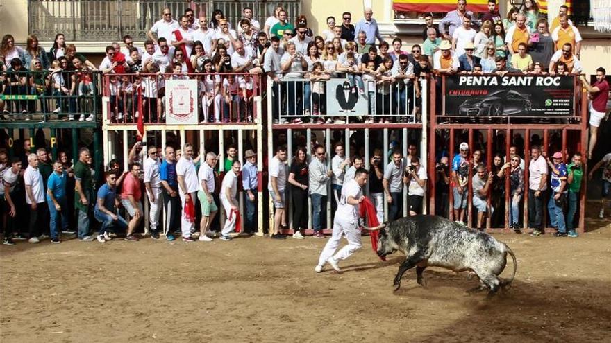 César Palacios enamora al público con su temple en una tarde de torería