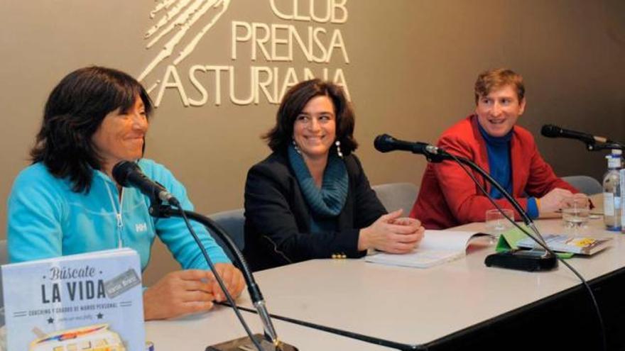 De izquierda a derecha, Rosa Fernández, Ana Torga y Marcos Álvarez.