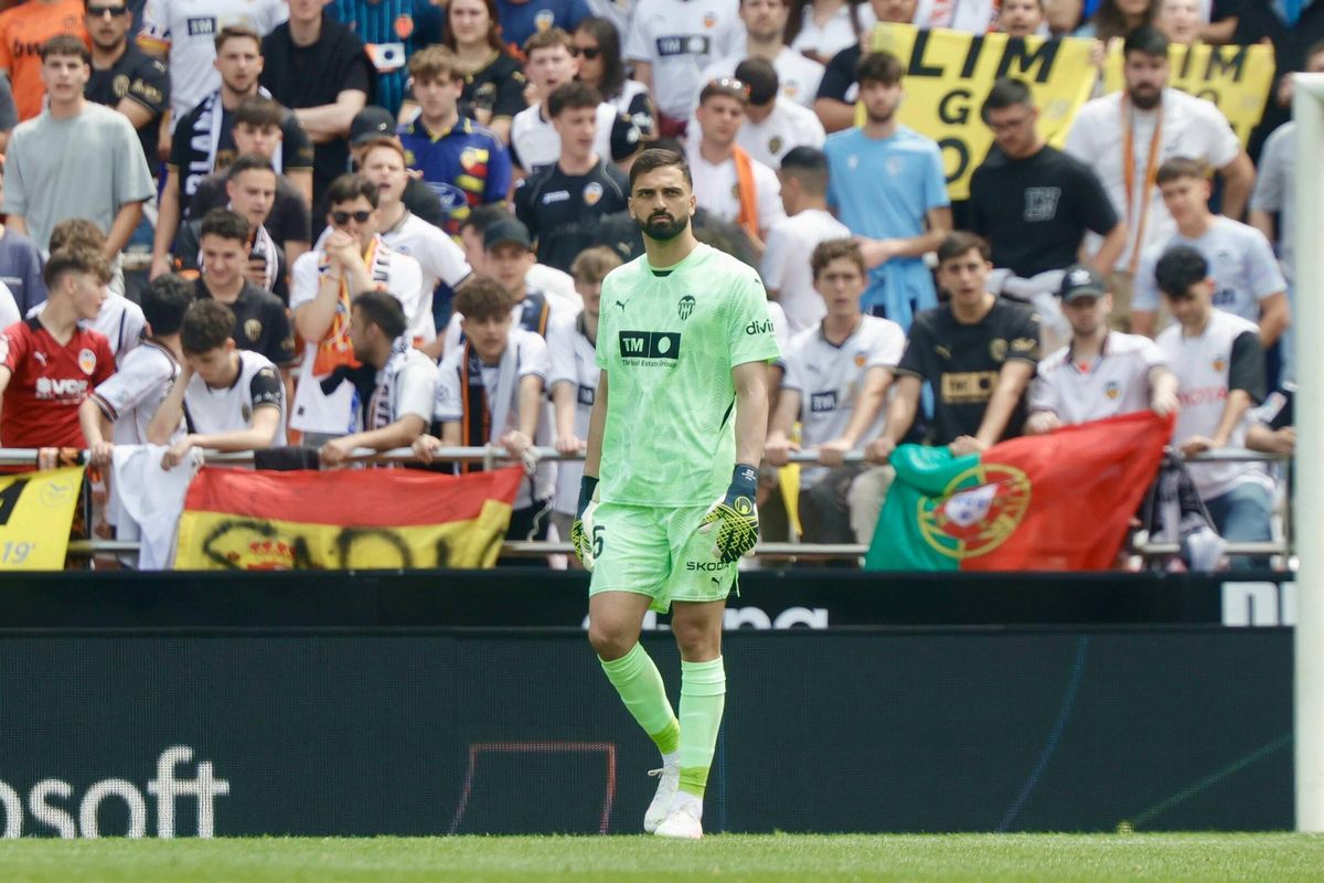Mamardashvili juega su último partido en Mestalla antes de marcharse al Liverpool