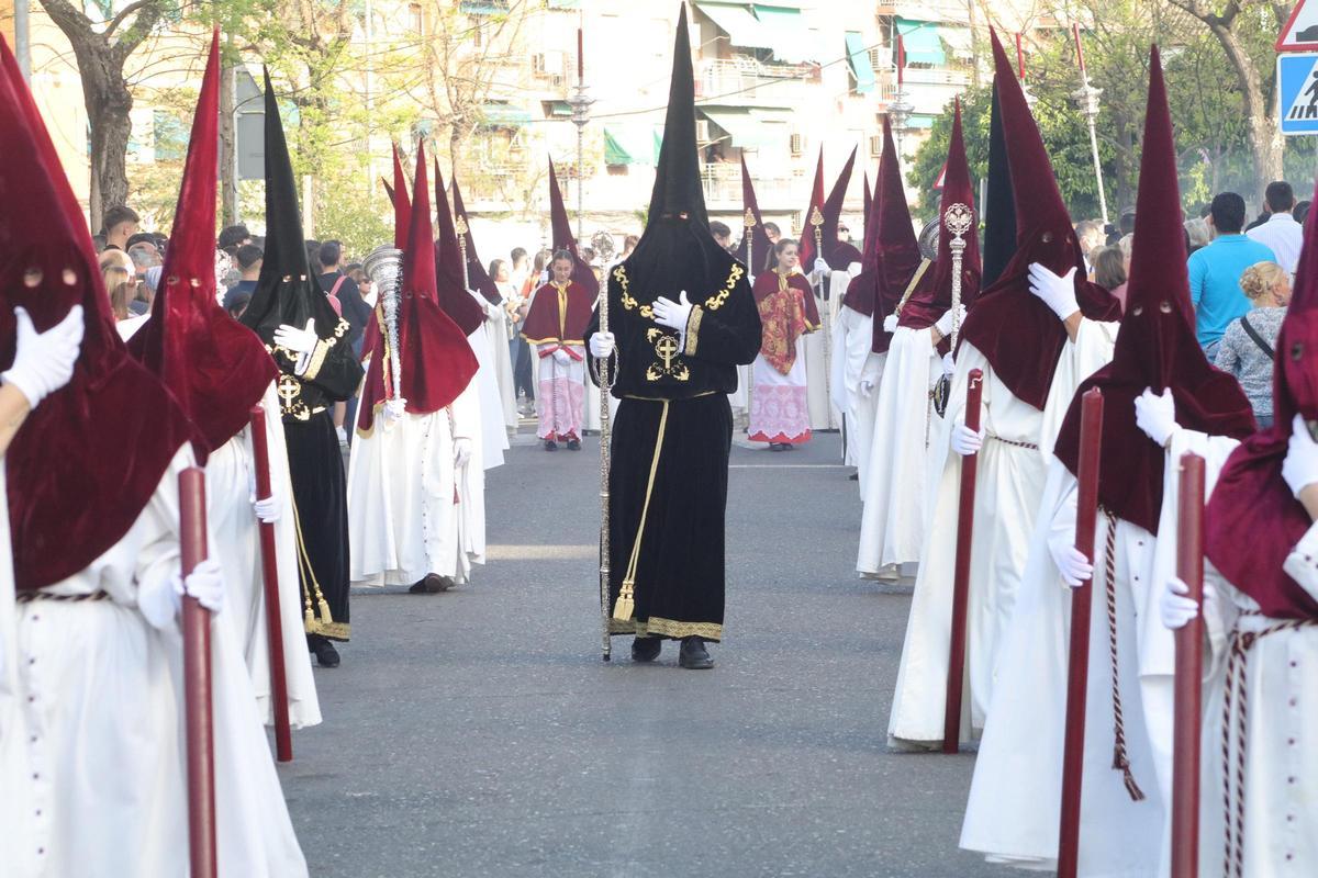 La Hermandad de la Vera Cruz en la tarde del Lunes Santo La Hermandad de la Vera Cruz en la tarde del Lunes Santo