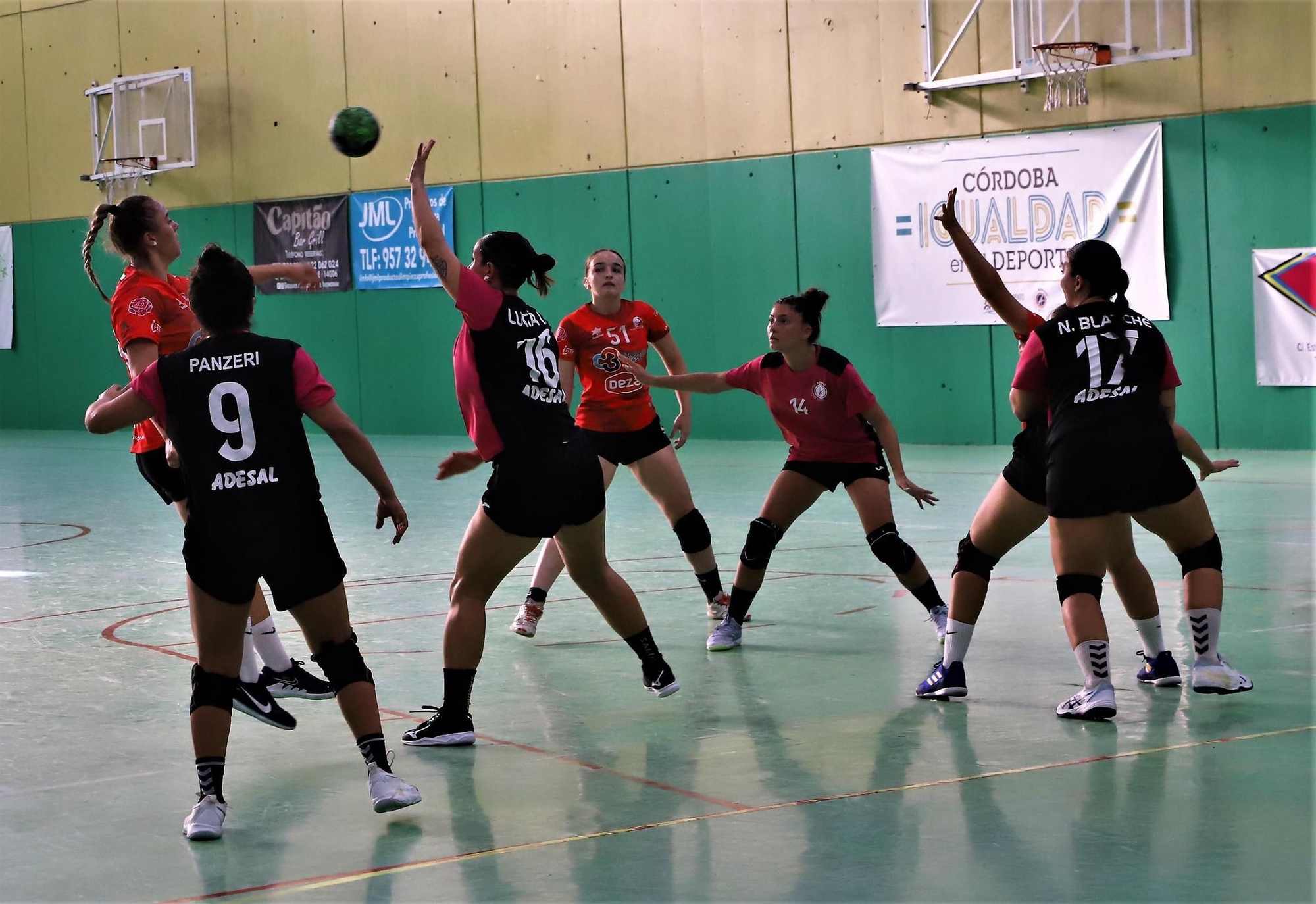 El Adesal - Deza Córdoba de balonmano femenino, en imágenes