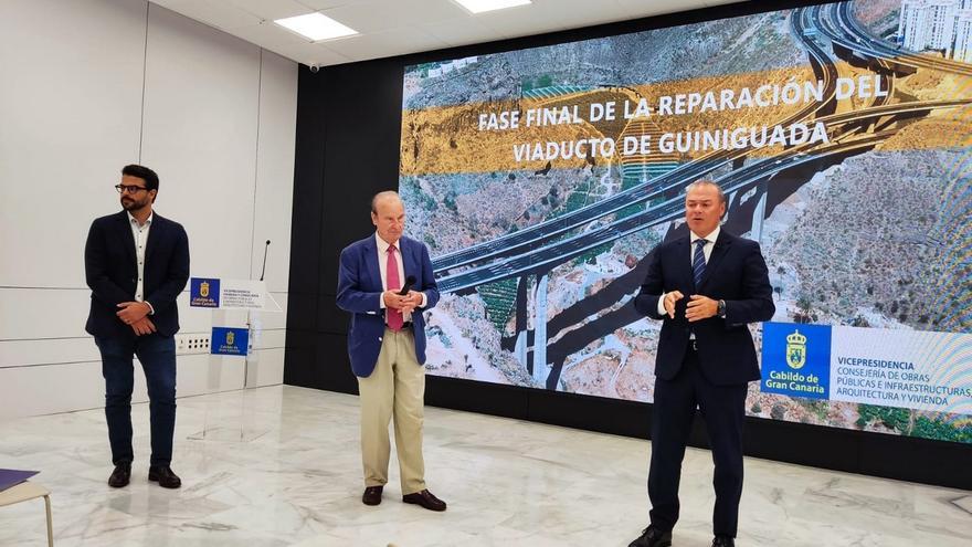 El Cabildo encara la fase final de la reparación del viaducto del Guiniguada con un puntal de acero de 25 toneladas