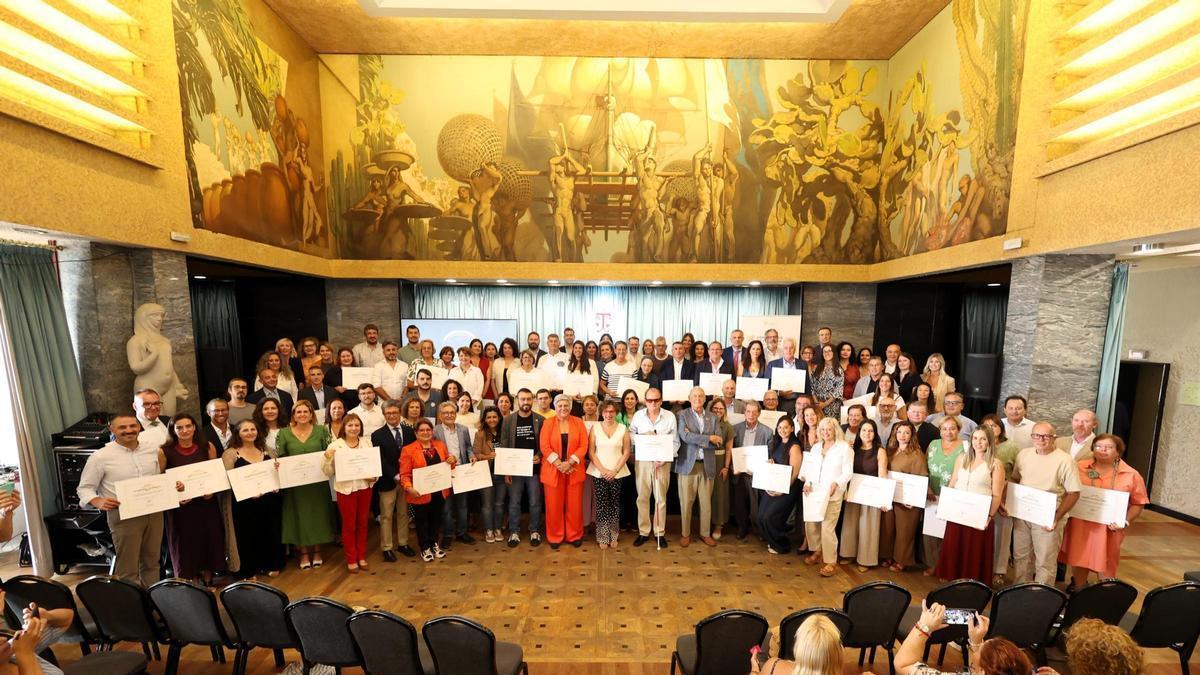 Conjunto de premiados por el Comisionado de Transparencia de Canarias.