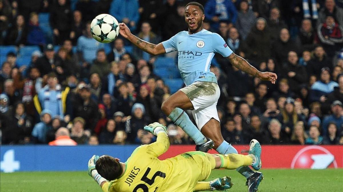 Sterling superó de este modo a Jones, a falta de dos minutos para el final