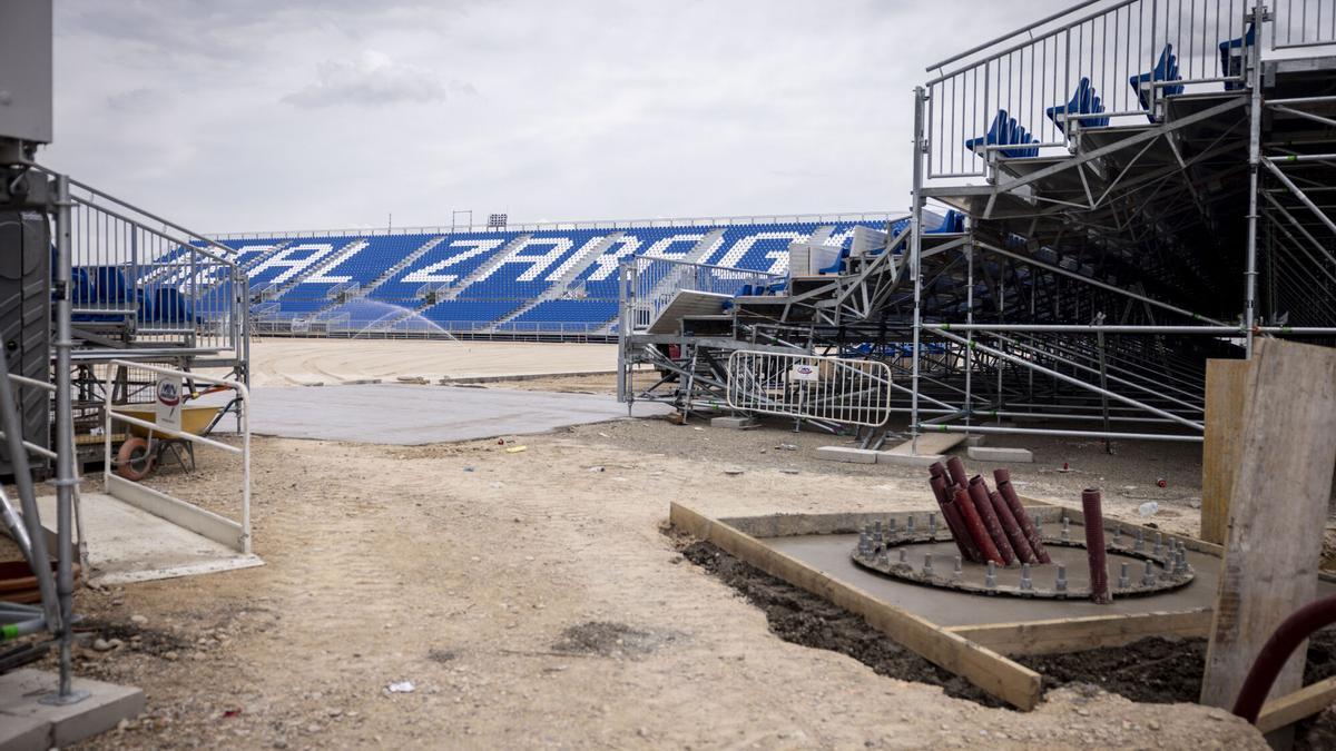 Obras en el estadio modular del Real Zaragoza, hace un par de semanas.
