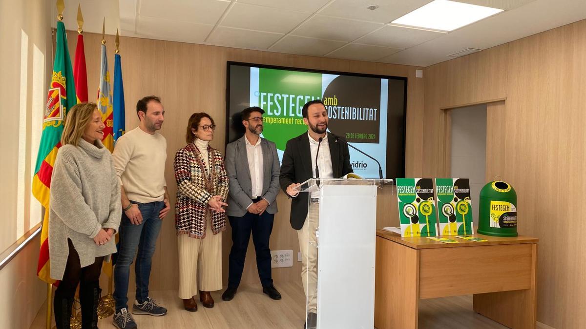 Artero, Lleó, Selma, Sala y Toledo, este miércoles, en la rueda de prensa de presentación de la campaña en Castelló.