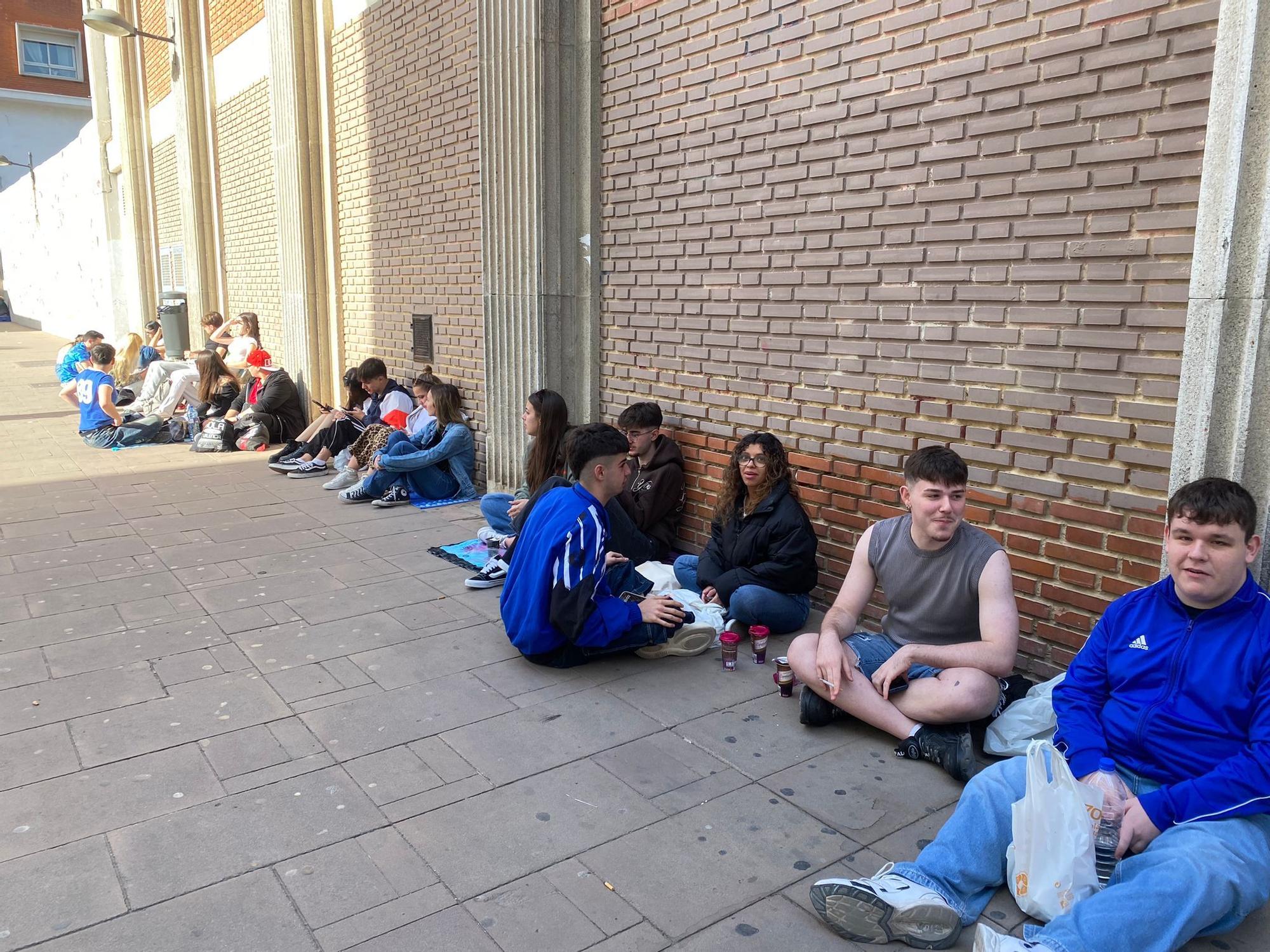 Colas en València para el concierto de Bad Gyal doce horas antes