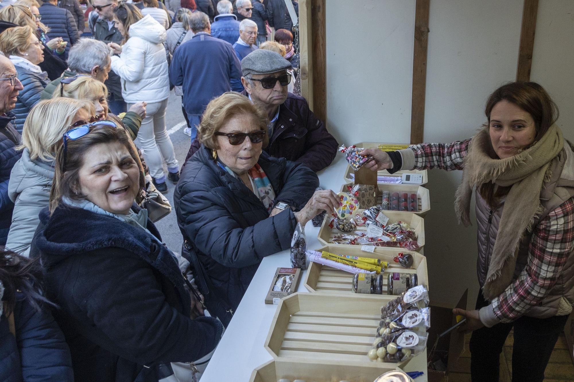 Torrent vive el Sant Blai más multitudinario