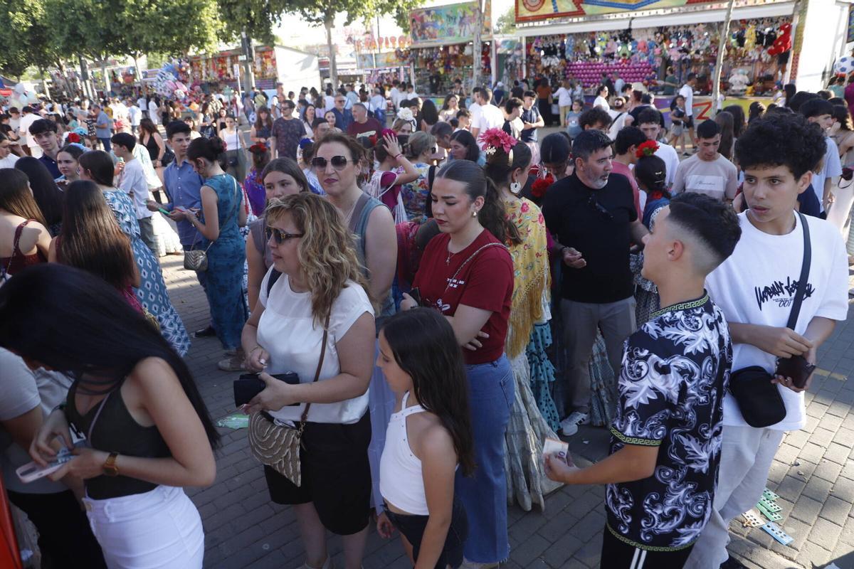 El Día del Niño en la calle del Infierno de Córdoba, en imágenes