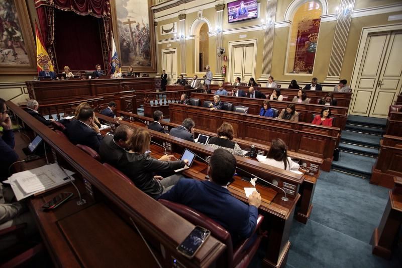 Pleno del Parlamento de Canarias