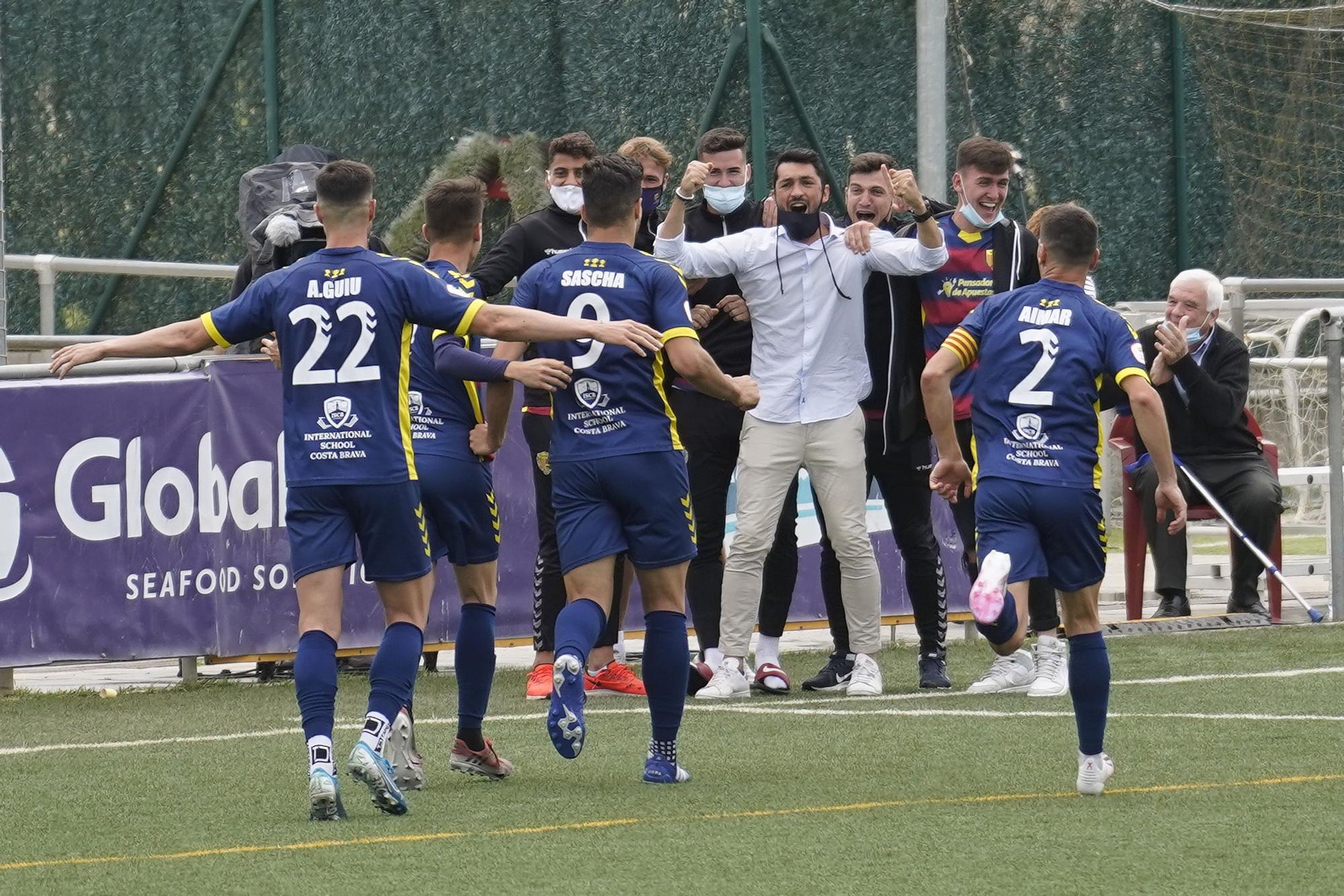 El Llagostera és de Primera RFEF (3-3)