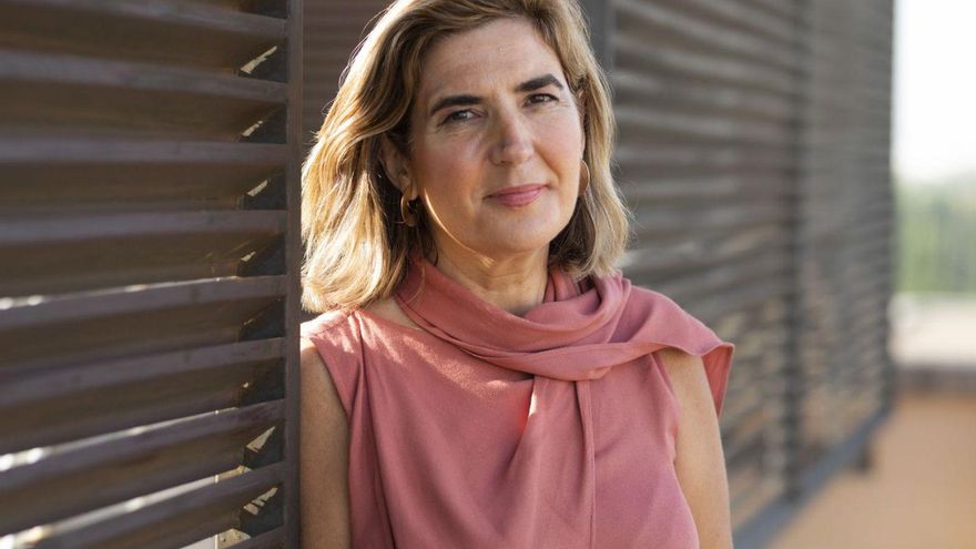 La consejera Rocío Blanco, en su despacho de la Consejería de Empleo, Empresas y Trabajadores Autónomos.