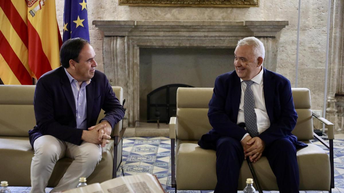 Reunión en el Palau de la Generalitat