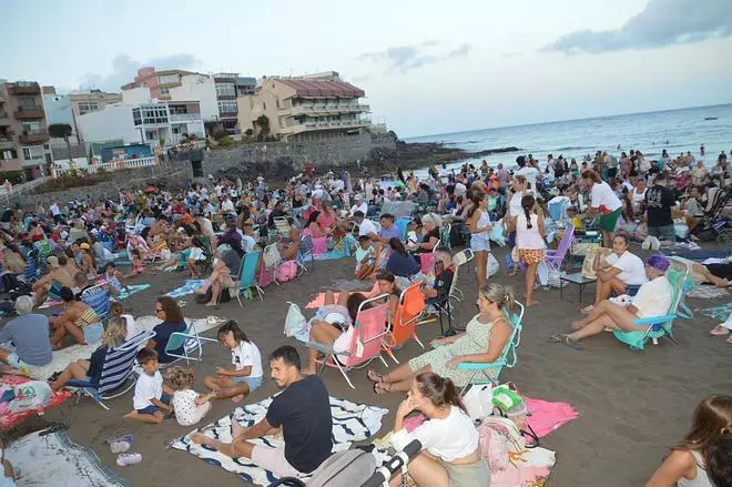 El Cine de Verano de Salinetas cierra una nueva edición con miles de espectadores