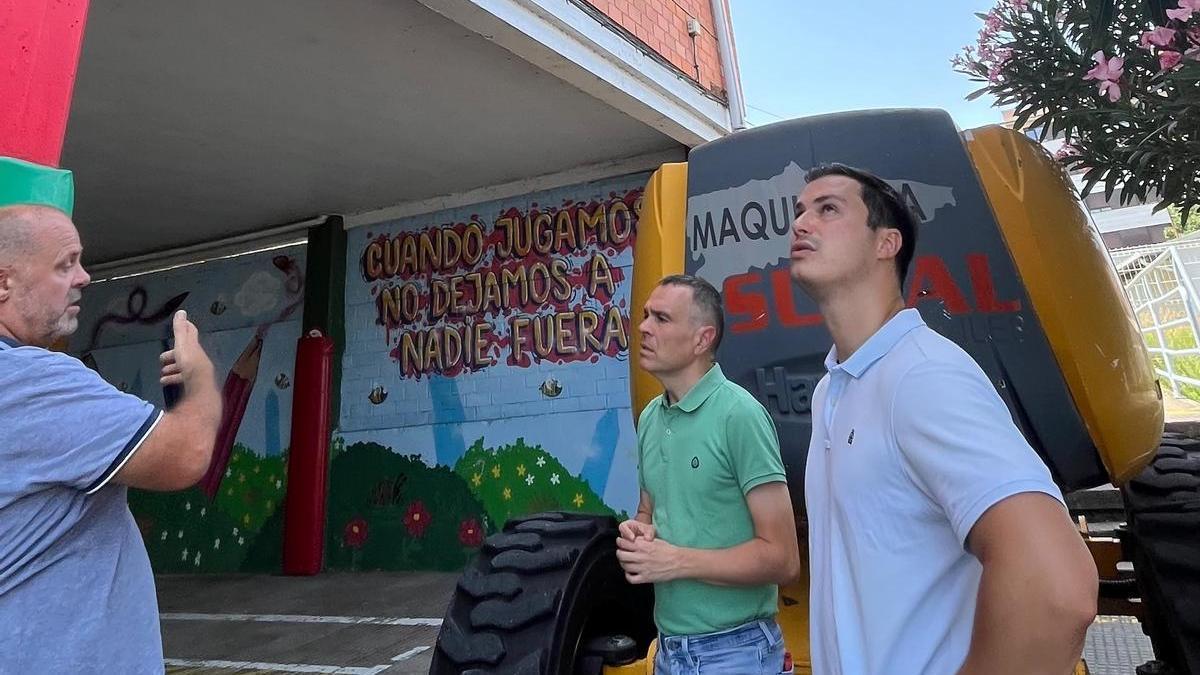 Visita al colegio de Los Campos con motivo de la obra de reparación de los aleros.