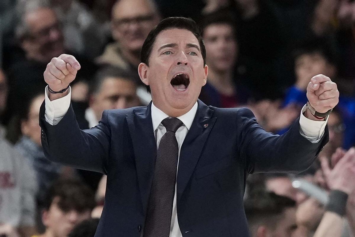 La intensidad con la que vive Xavi Pascual los partidos denota la implicación que tiene en esta nueva etapa como técnico del Barça