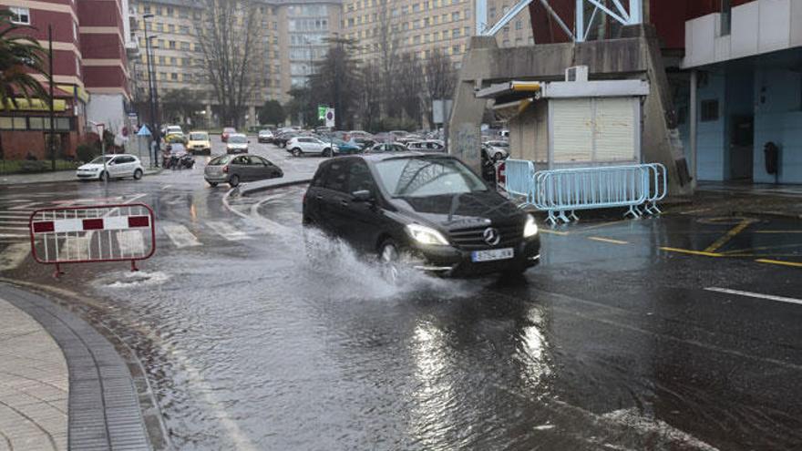 Inundaciones en las inmediaciones de Balaídos // A.Irago