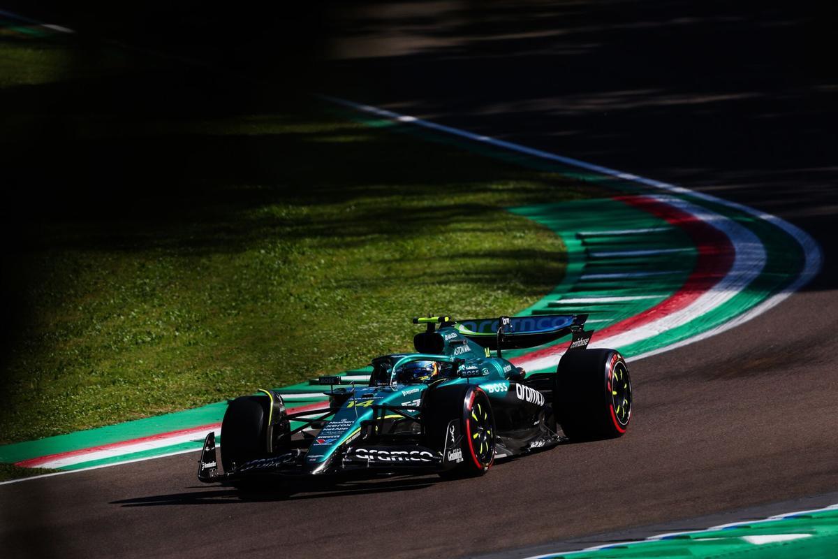 16/05/2025 14 ALONSO Fernando (spa), Aston Martin F1 Team AMR24, action during the Formula 1 AWS Gran Premio del Made in Italy e Dell’Emilia-Romagna 2025, Emilia Romagna Grand Prix 2025, 7th round of the 2025 FIA Formula One World Championship from May 16 to 18, 2025 on the Autodromo Internazionale Enzo e Dino Ferrari, in Imola, Italy - Photo Antonin Vincent / DPPI DEPORTES ANTONIN VINCENT / DPPI / AFP7 / Europa Press