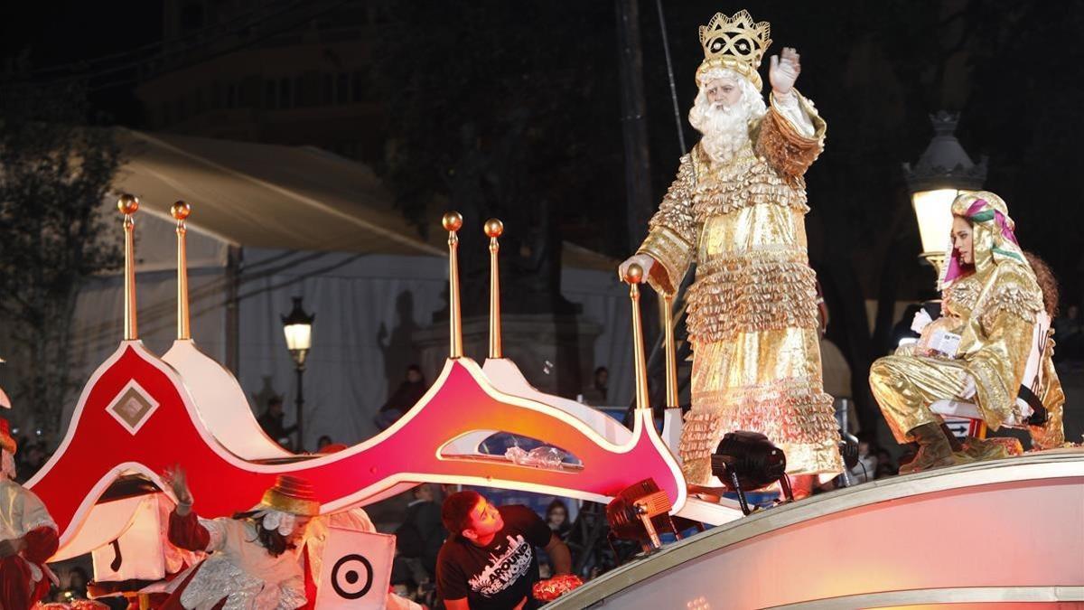 zentauroepp21153653 barcelona 05 01 2013 cabalgata de los reyes magos 2013 a su 171230155741